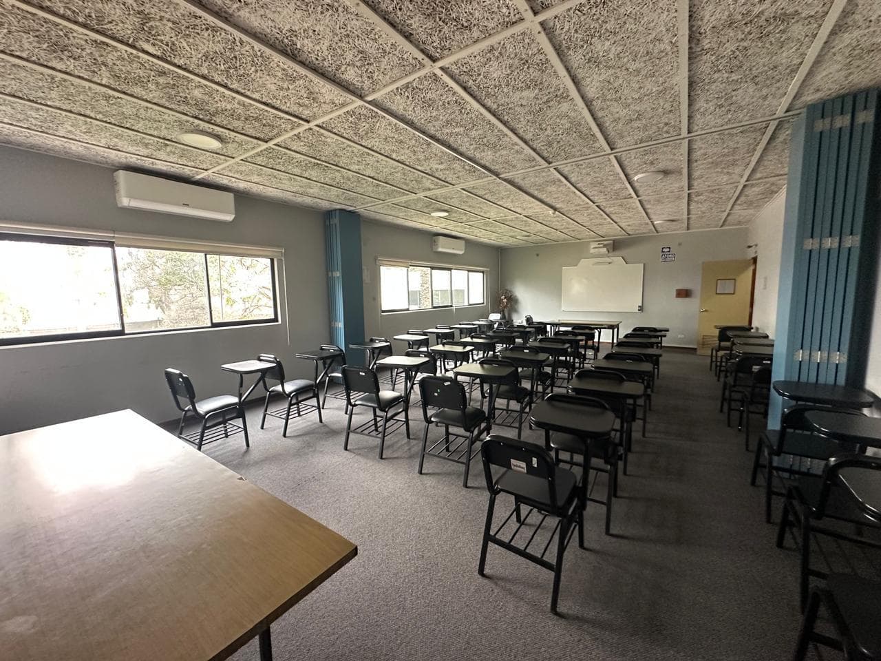 OFICINA ALQUILER LA MOLINA, PISO 2, 1300M2, 25 ESTACIONAMIENTOS - 1