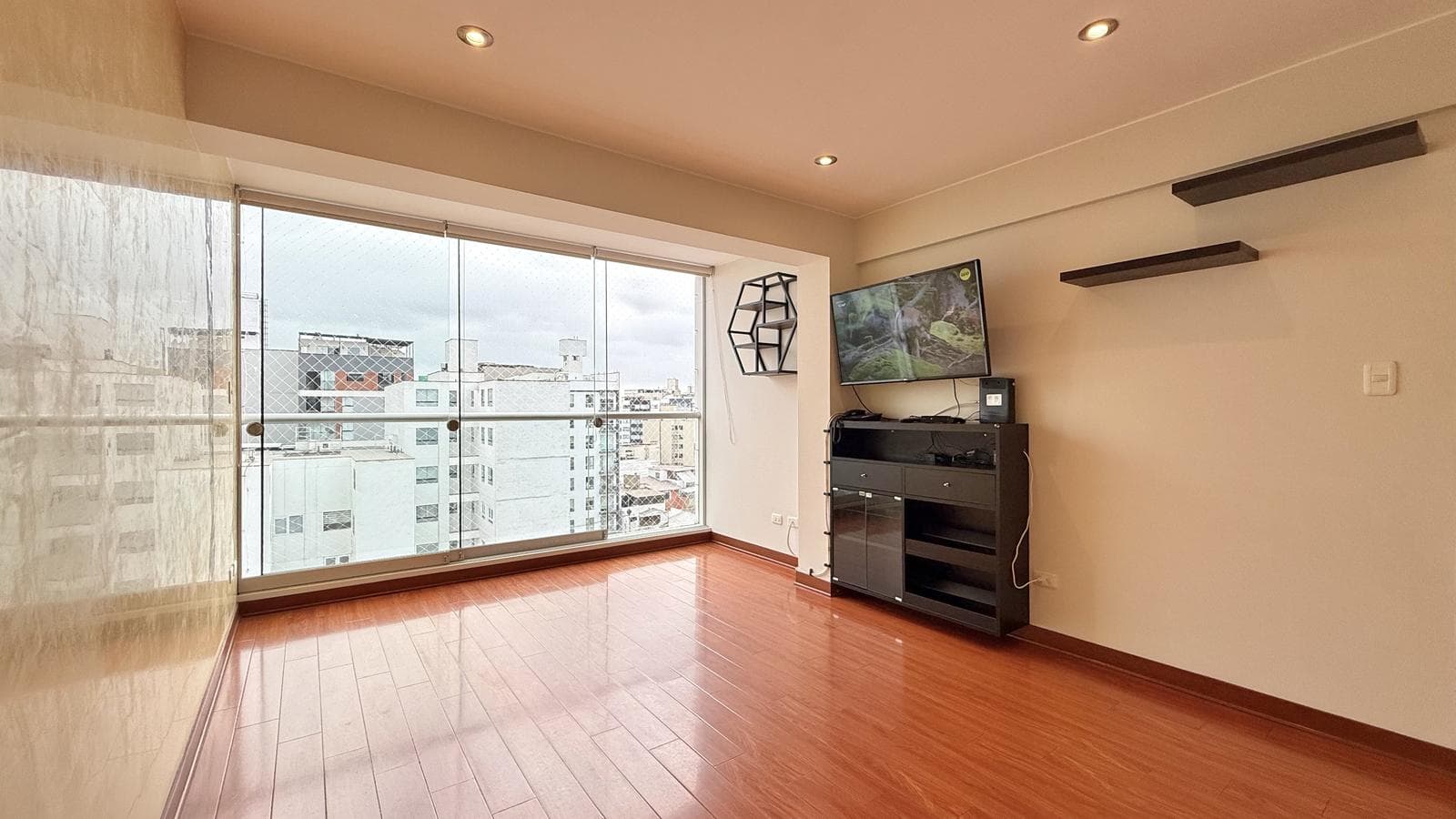 Departamento en Alquiler de 2 dormitorios en Jesús María - 1