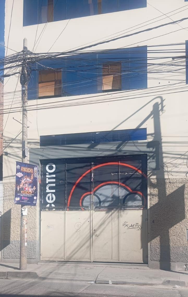 Local en San Juan Bautista - 1