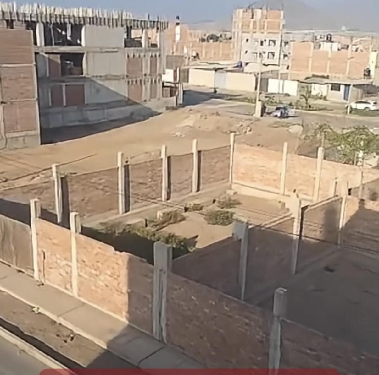 Terreno Cercado en esquina Urb. Galeno Trujillo - 1