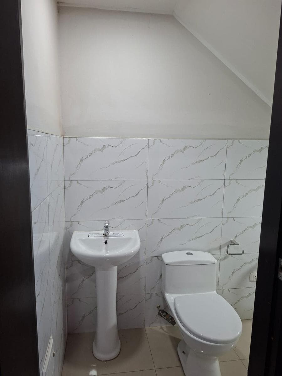 SE ALQUILA LOCAL COMERCIAL EN LA MOLINA (AV. CONSTRUCTORES) - 1
