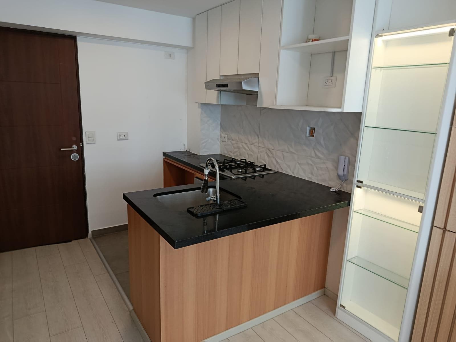 Alquiler De Moderno Departamento Con Estacionamiento En Lince – 45.12 M² - 1