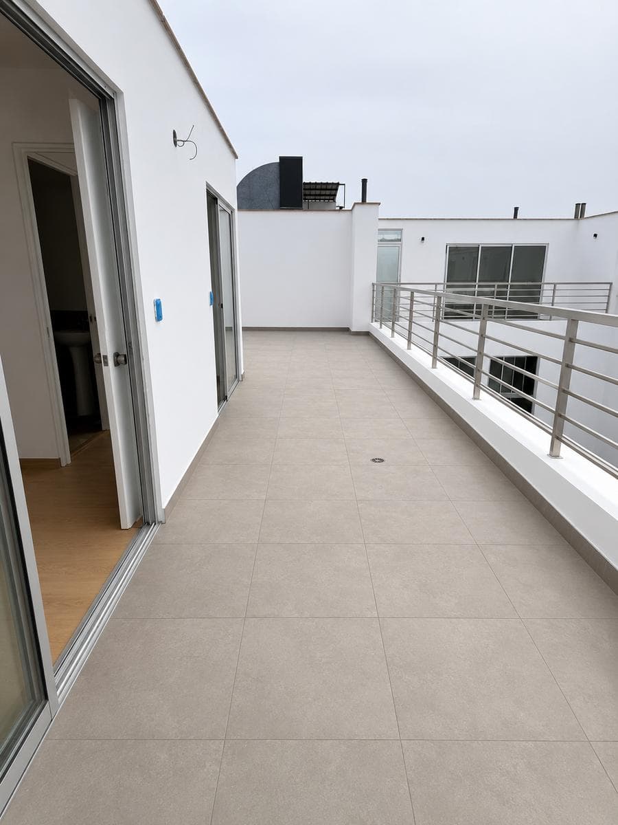 Duplex en Breña, Limite con Pueblo Libre y Jesus Maria | Vista Interior | 3 Dorm - 1