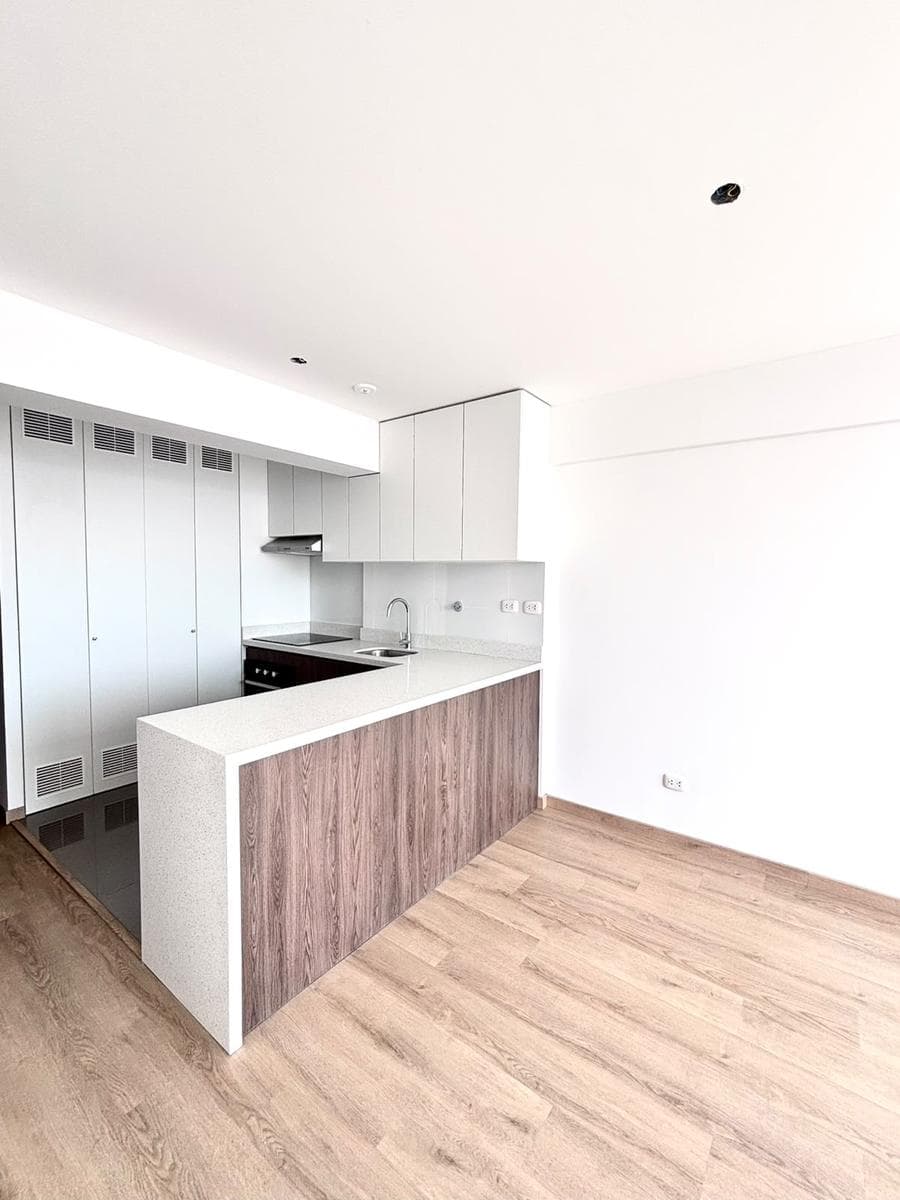 ¡Estrena Departamento En San Isidro Y Disfruta De Un Estilo De Vida Moderno! - 1