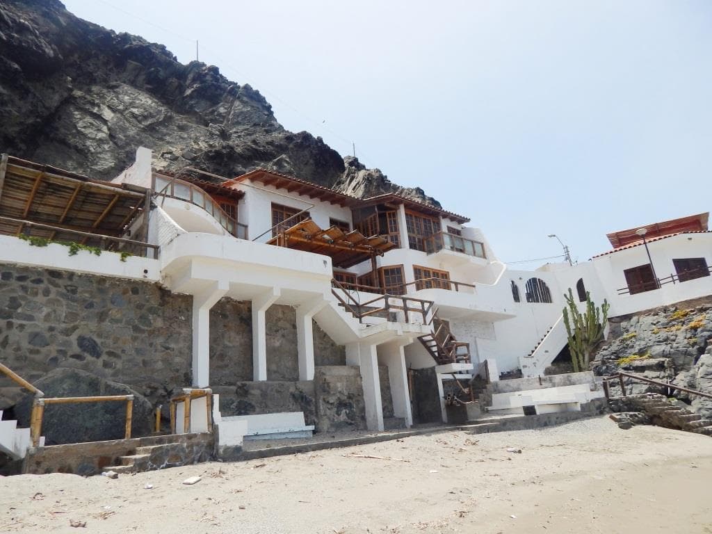 CASA EN PLAYA BUJAMA A ORILLAS DEL MAR - 1