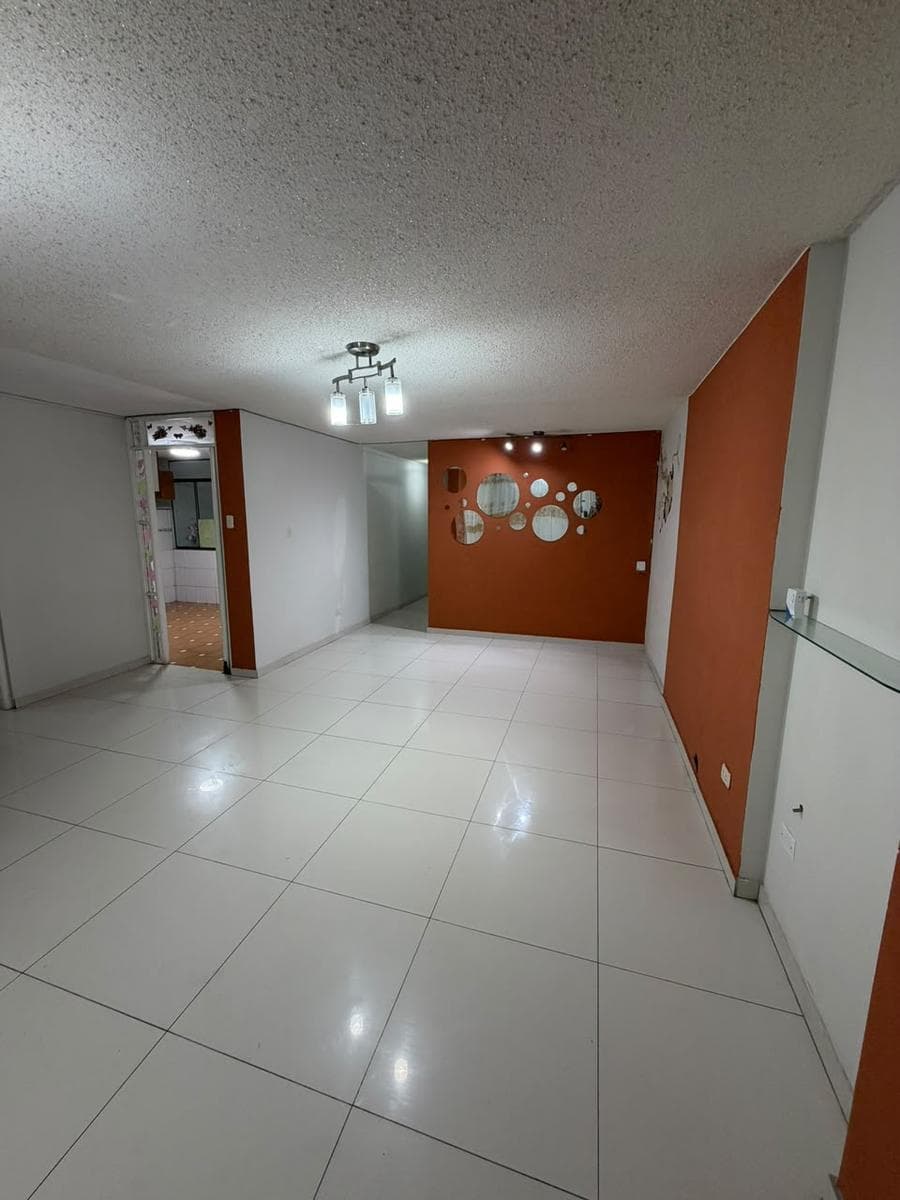 Departamento tipo casa en venta de 160m2 en La Perla - 1