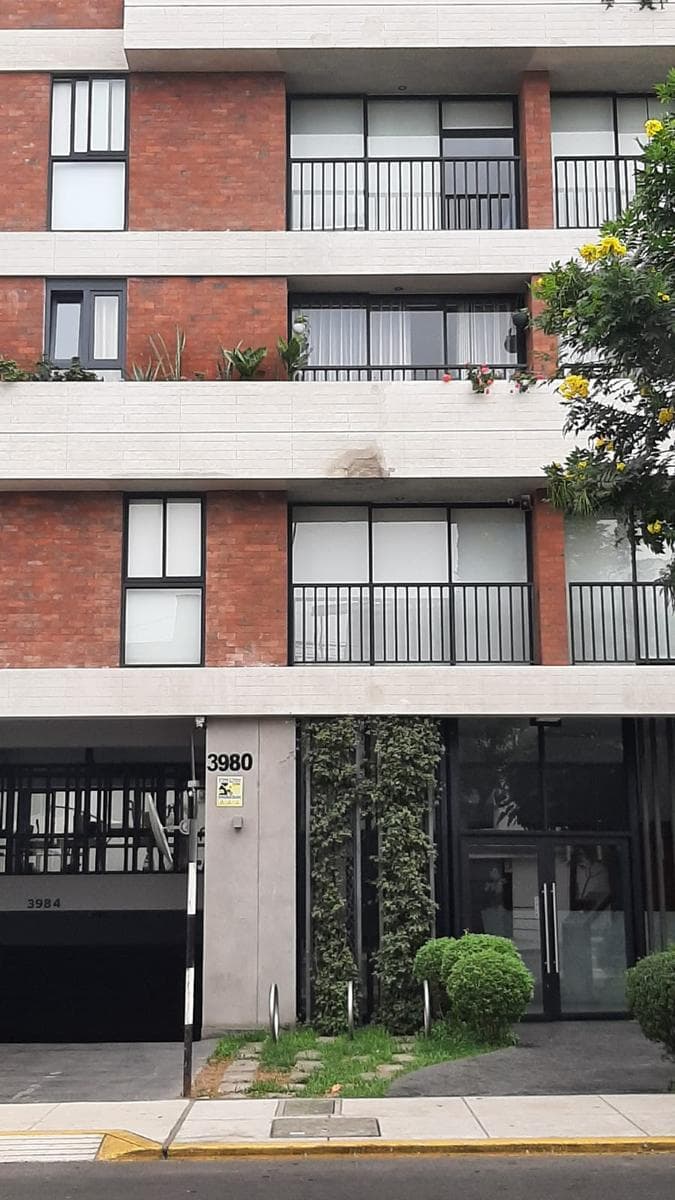 Depósito en SAN ISIDRO - 1
