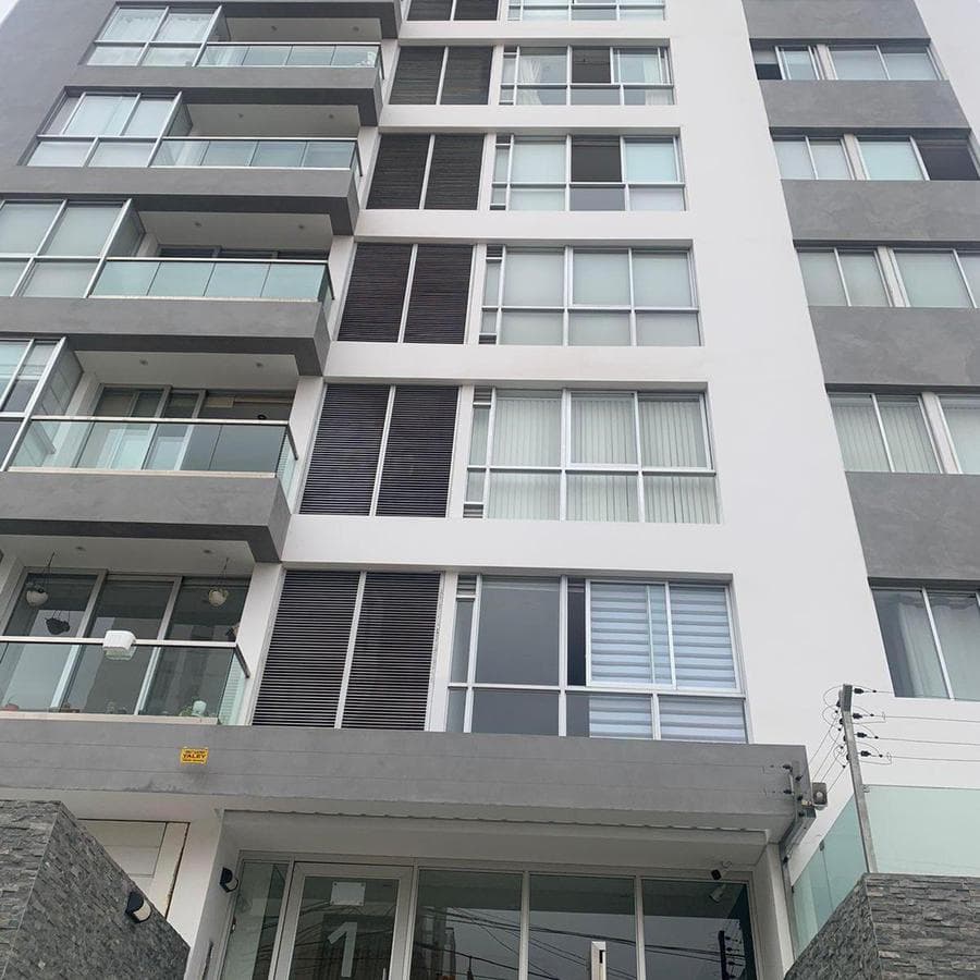 VENDO DEPARTAMENTO TRIPLEX VISTA FRENTE AL MAR - 1