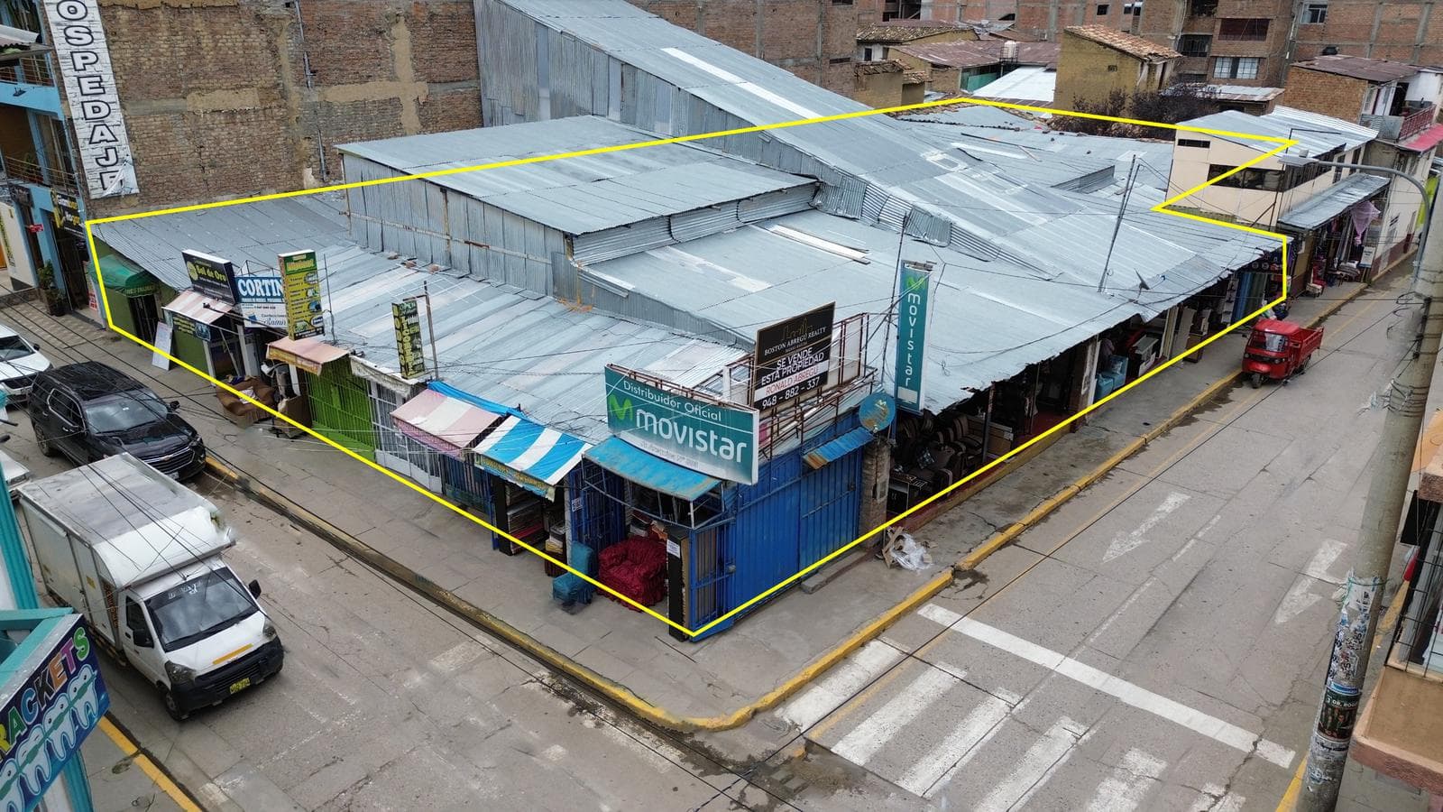 Venta propiedad en Esquina Calle Arequipa e Ica como terreno a una cuadra del Parque Huamanmarca - 1